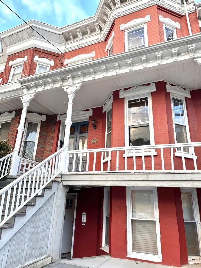 Classical Isbills Row House Close To Nyc Bayonne Exterior photo
